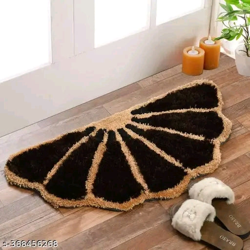 Anti slip half sun flower shaped door mat